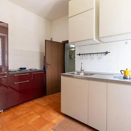 Apartament Pigneto's Colourful Corner Rzym